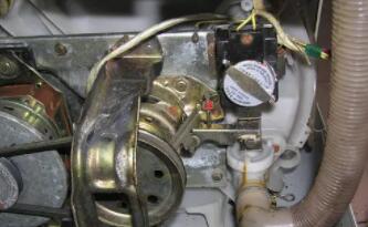 洗衣机噪声异常如何修复？